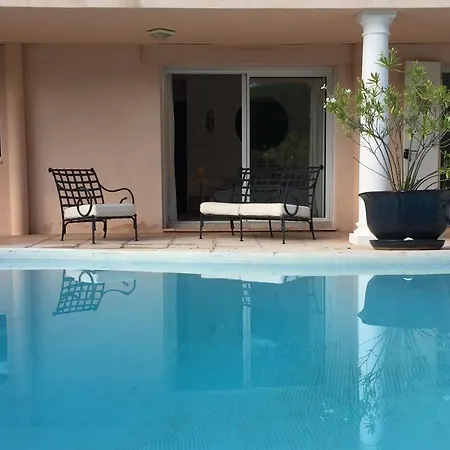 Charm In Cannes - Apartment *